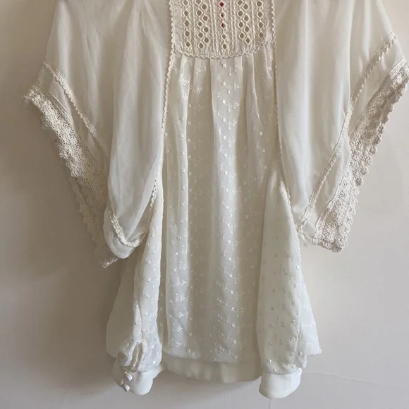 Free people, White flowy blouse, size small - Picture 10 of 10